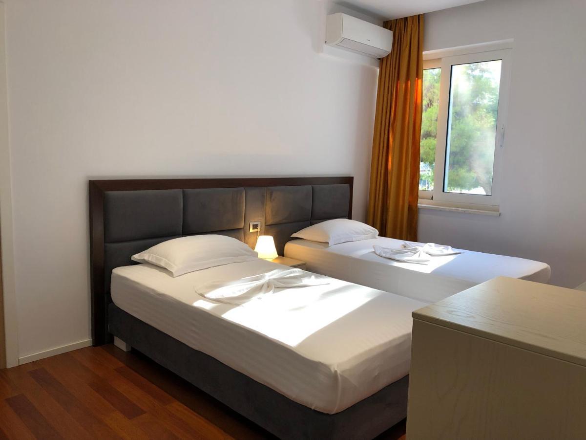 Nemesis Hotel Saranda Kültér fotó