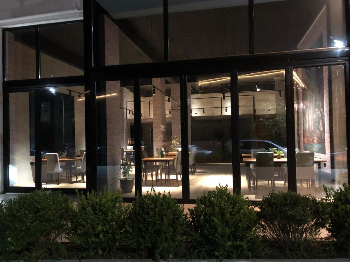 Nemesis Hotel Saranda Kültér fotó