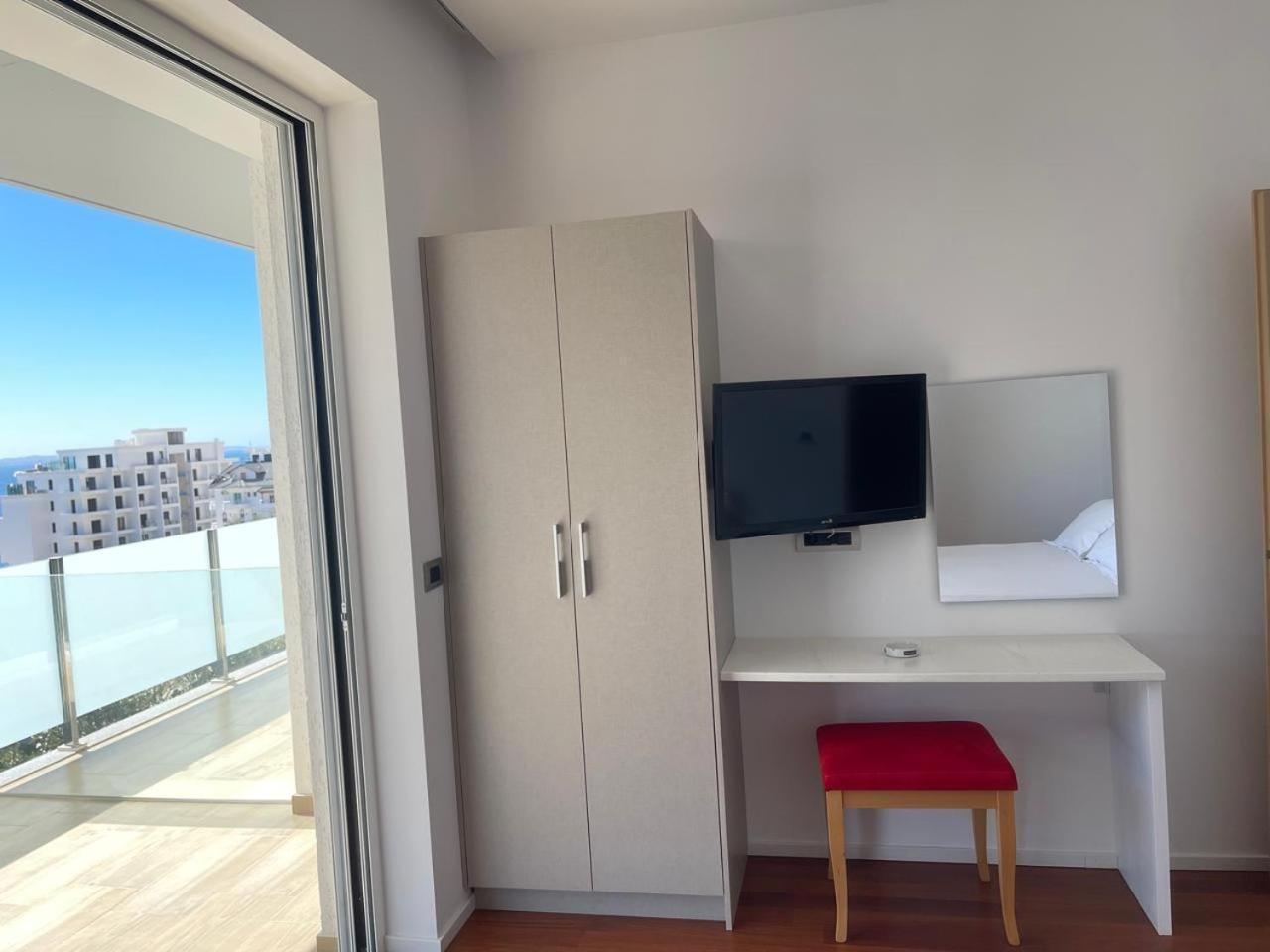 Nemesis Hotel Saranda Kültér fotó