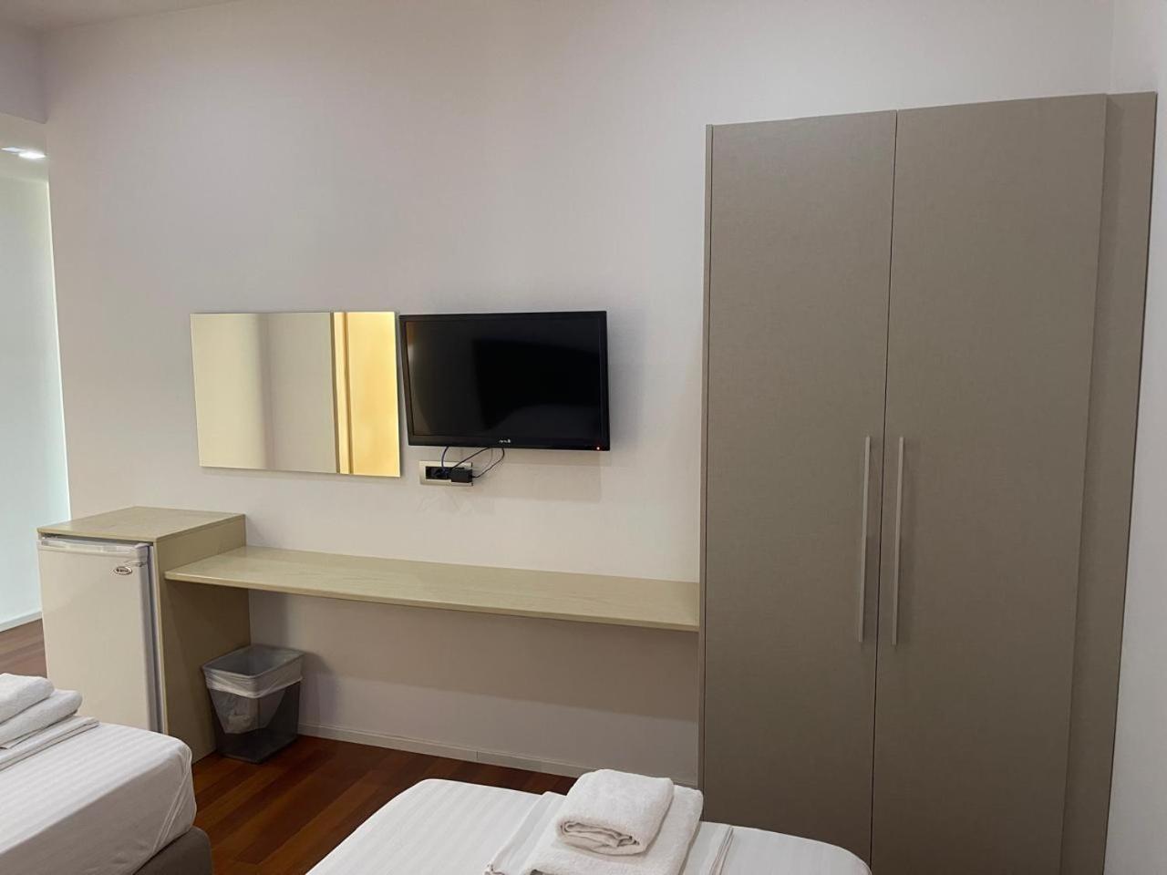 Nemesis Hotel Saranda Kültér fotó