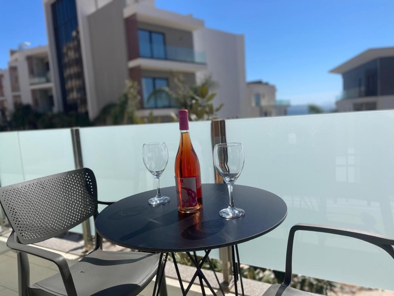 Nemesis Hotel Saranda Kültér fotó