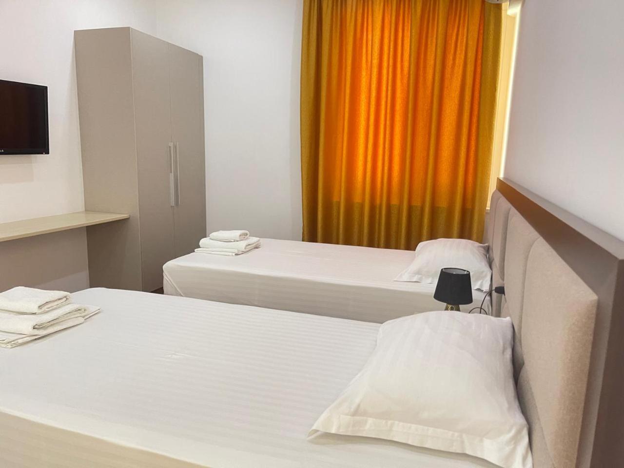 Nemesis Hotel Saranda Kültér fotó