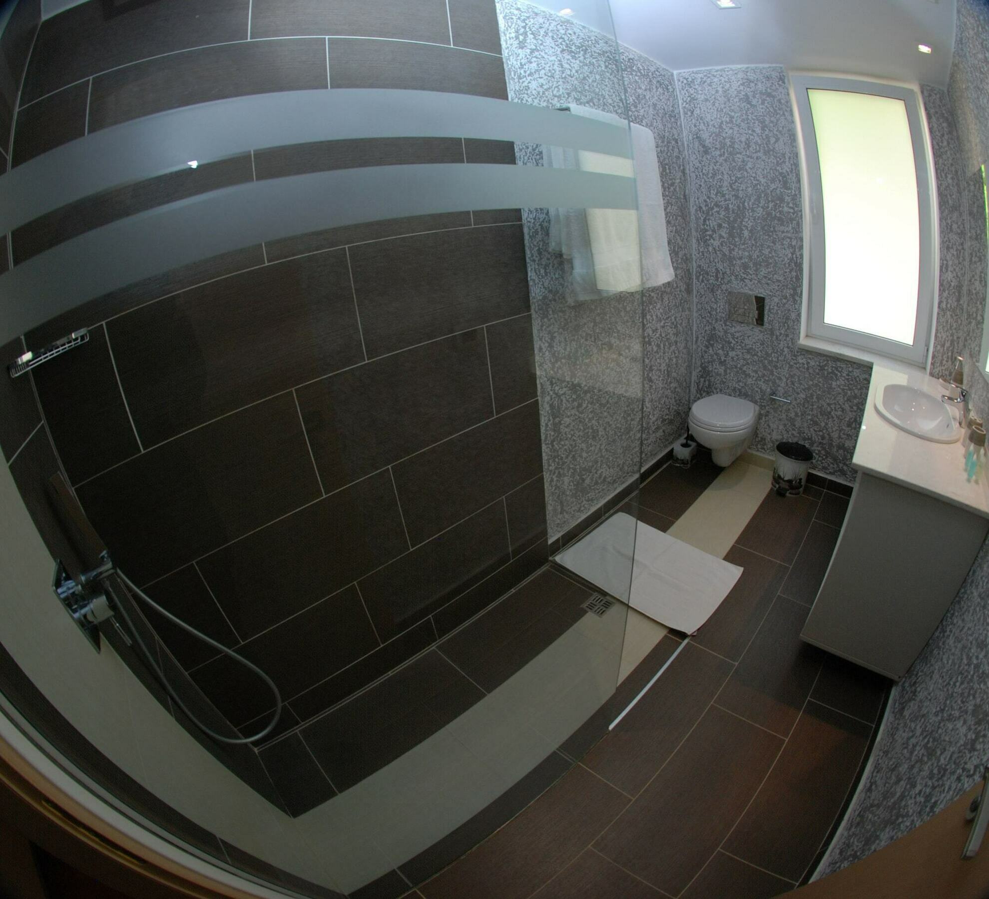 Nemesis Hotel Saranda Kültér fotó